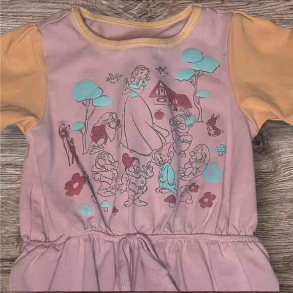 Snow White Rags Jumper - Picture 2 of 3